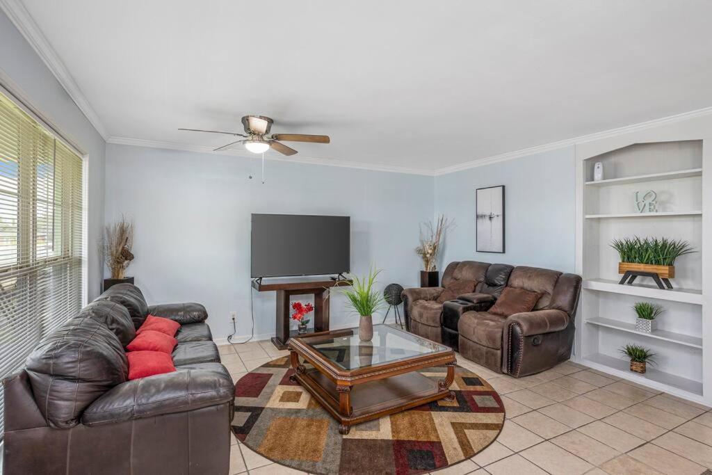 Quiet Apartment In Iowa, La Экстерьер фото
