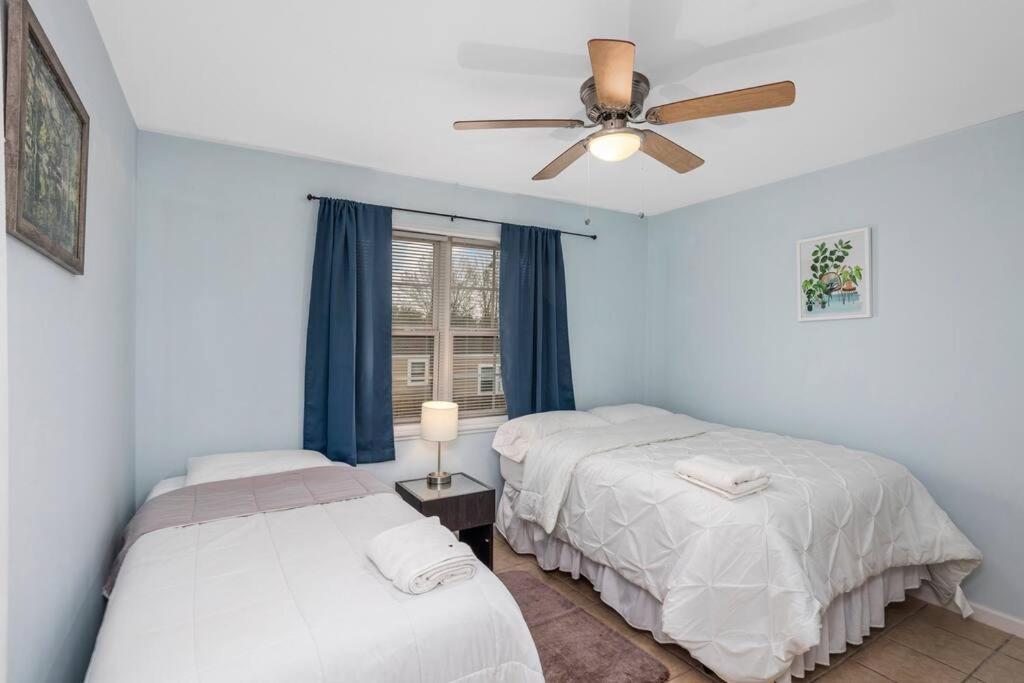 Quiet Apartment In Iowa, La Экстерьер фото